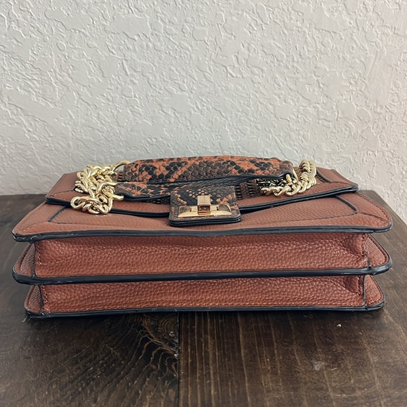 Steve Madden Straw Top Shoulder Bag - Picture 6 of 12